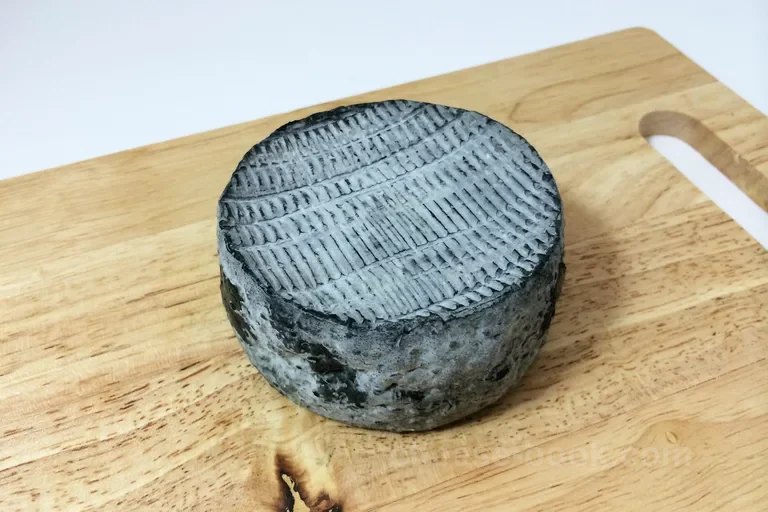 Bleu Cendré de Chèvre 外観