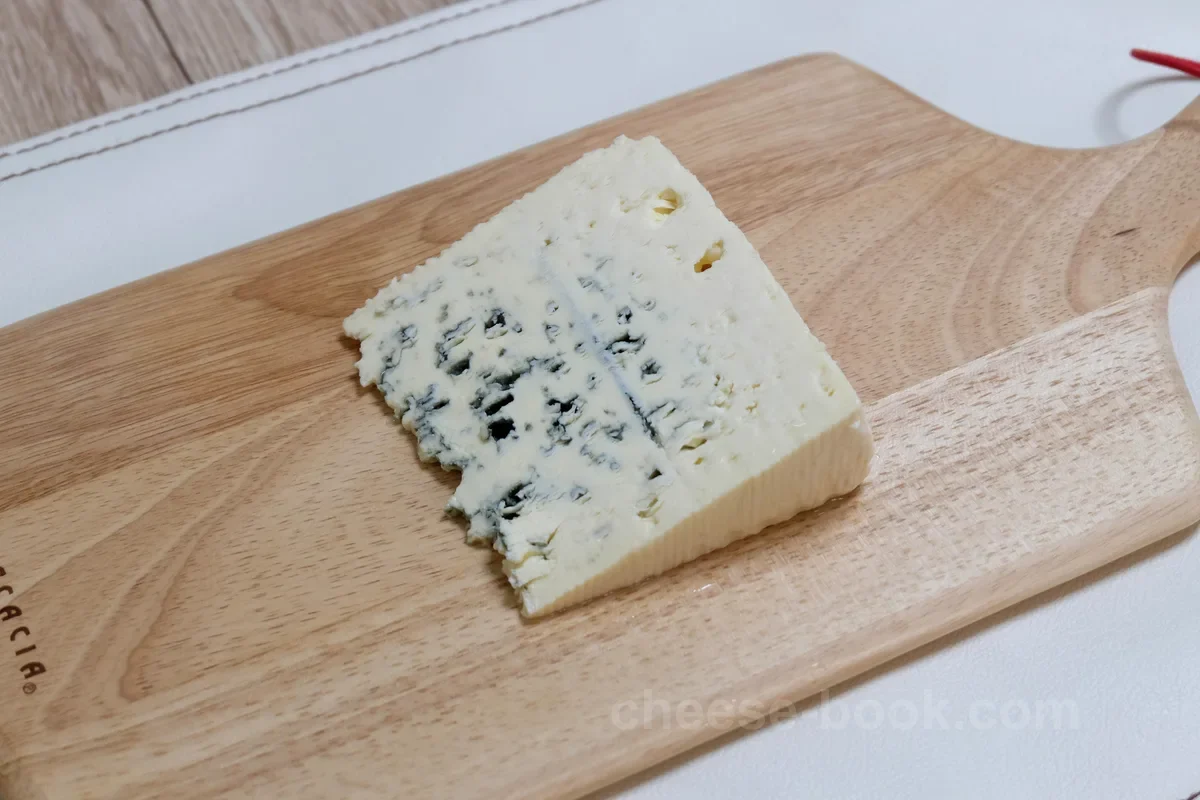 ブルー・ドーヴェルニュ